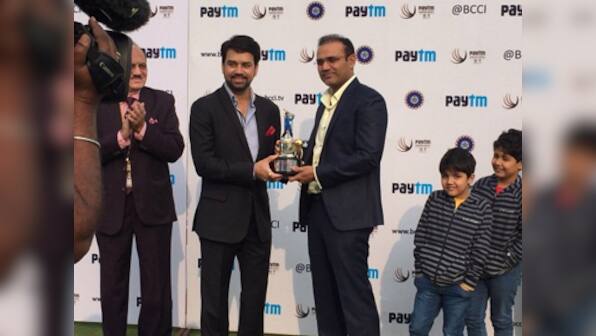 Viru thanks fans for ‘making him Sehwag’ at felicitation ceremony before Kotla Test