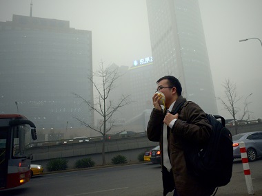 Gloves off as Paris climate-rescue talks reach showdown Gloves off as Paris climate-rescue talks reach showdown