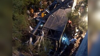Deadly bus accident in Argentina kills 43 police officers