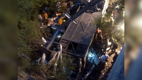Deadly bus accident in Argentina kills 43 police officers