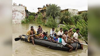 Heavy rains bring Chennai to a halt, schools and colleges shut on Tuesday: One dead in Thanjavur