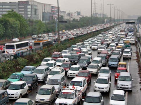 Why the odd-even formula may fall through Delhi's public transport loopholes Why the odd-even formula may fall through Delhi's public transport loopholes