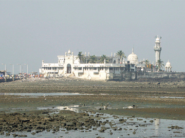 'Bombay High Court should not have interfered on Haji Ali Dargah': AIMIM leader to approach SC 'Bombay High Court should not have interfered on Haji Ali Dargah': AIMIM leader to approach SC