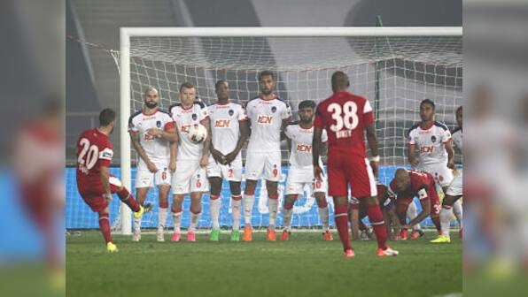 ISL 2015: NorthEast United thump FC Pune City 3-2, keep semifinal hope alive