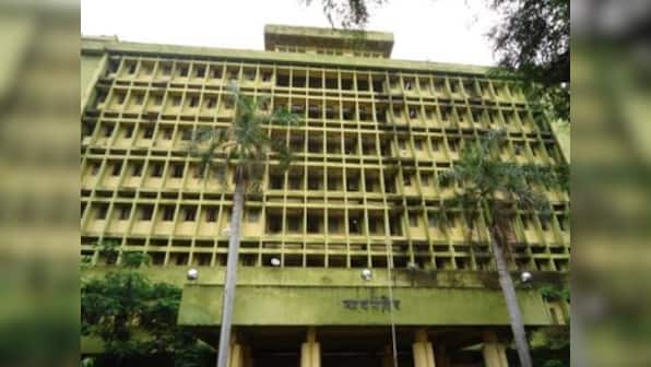 Shrikant Khandalkar, the lawyer who helped expose irrigation scam, found dead in Nagpur court
