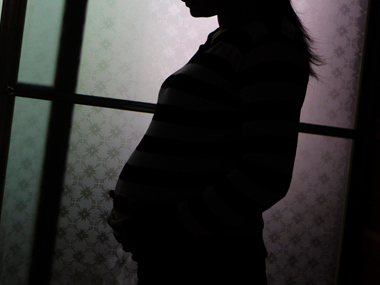 Maneka Gandhi is kind but 26-week maternity leave is not for the Chanda Kochhars Maneka Gandhi is kind but 26-week maternity leave is not for the Chanda Kochhars