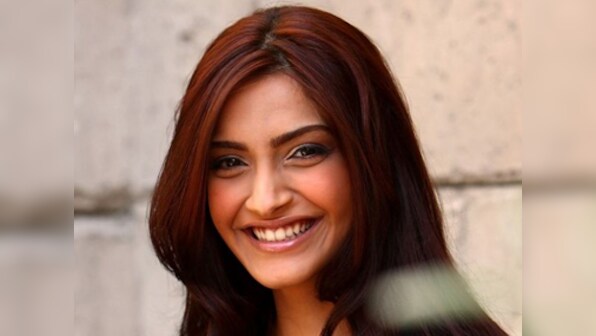 ‘Fear gave her courage' Sonam Kapoor at gunpoint in 'Neerja' poster
