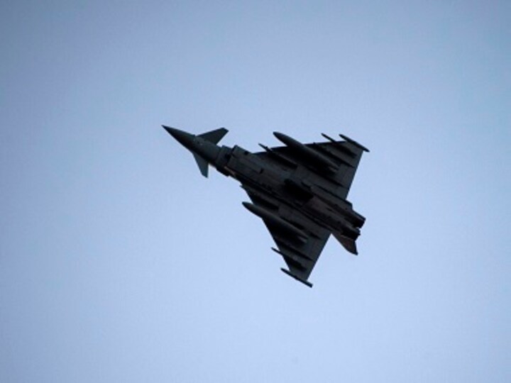 American jet downs Syrian warplane after alleged attack on SDF, Moscow calls it 'act of aggression'