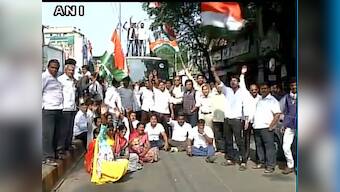 National Herald case: 'Spontaneous' bhakti culture for Sonia, Rahul lays bare Congress desperation