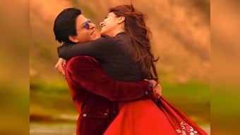 A result of poor ticket sales? Shah Rukh Khan returns half the distributor's money for 'Dilwale'