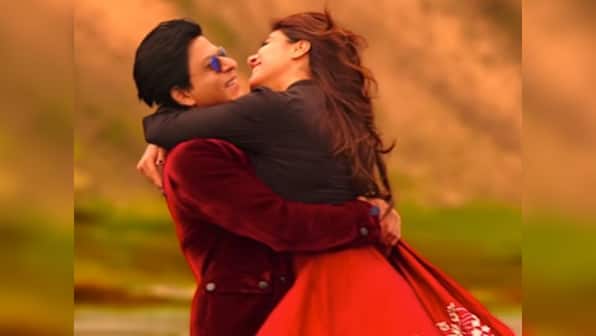 A result of poor ticket sales? Shah Rukh Khan returns half the distributor's money for 'Dilwale'
