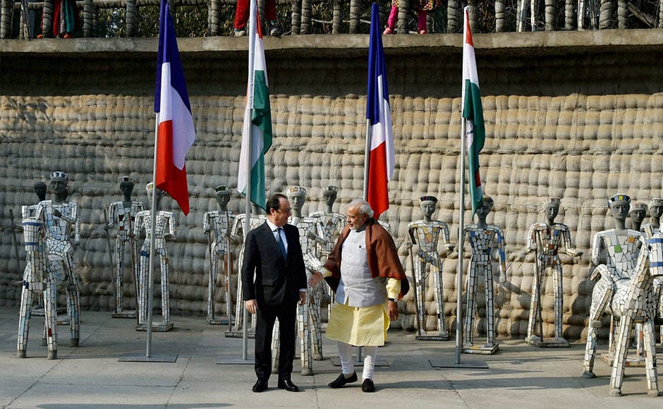 Chandigarh: French President Francois Hollande and Prime Minister Narendra Modi at the Rock Garden of Chandigarh on Sunday. PTI Photo by Atul Yadav