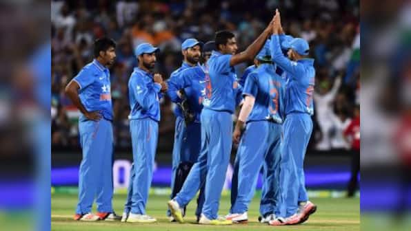 Adelaide T20 talking points: Kohli's form, spin-control for Dhoni and teams going 'retro'