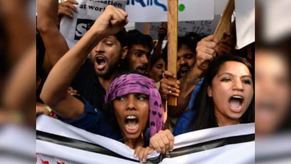FTII: On Gajendra Chauhan's first day in office, cops lathicharge, detain 40 students
