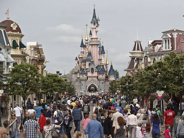 No fairy tale, this: Cops arrest guest carrying guns, ammo at Disneyland Paris hotel No fairy tale, this: Cops arrest guest carrying guns, ammo at Disneyland Paris hotel