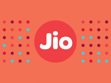 Reliance Jio announces free voice calls, cheaper data tariffs Reliance Jio announces free voice calls, cheaper data tariffs