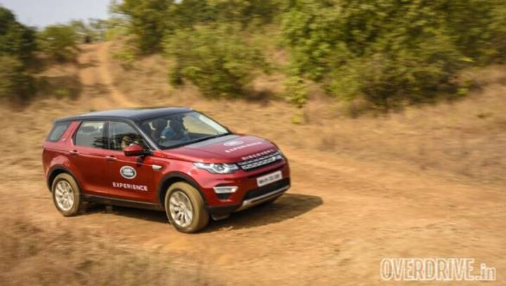 Kicking up some dirt at the Land Rover Experience