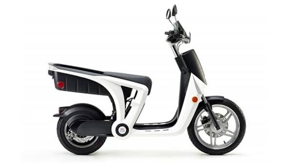 CES 2016: Mahindra GenZe and AT&T unveil connected e-scooter