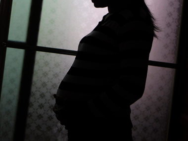 Madras High Court rules working women giving birth to child after twins in first delivery not entitled to maternity benefits Madras High Court rules working women giving birth to child after twins in first delivery not entitled to maternity benefits