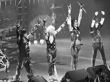 Hooligan’s Holiday comes to an end: Mötley Crüe plays final show in Los Angeles Hooligan’s Holiday comes to an end: Mötley Crüe plays final show in Los Angeles