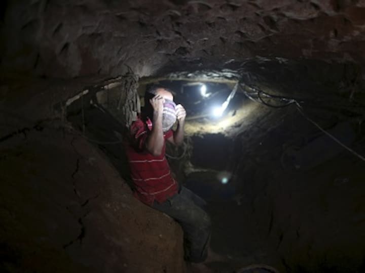 Seven Hamas militants die as rain causes tunnel to collapse in Gaza