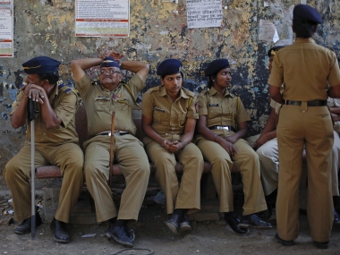 From weed to creepy photos: Mumbai police's pun-filled tweets take Twitter by storm From weed to creepy photos: Mumbai police's pun-filled tweets take Twitter by storm