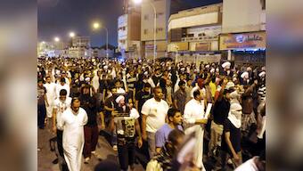 Saudi Arabia severs ties with Iran as row over cleric's death escalates