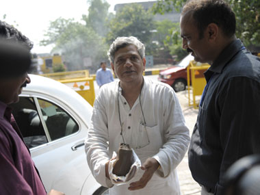 Sitaram Yechury praises Rahul Gandhi speech that 'rattled' Modi Sitaram Yechury praises Rahul Gandhi speech that 'rattled' Modi