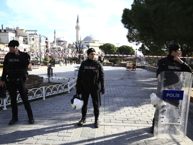 Turkey PM convenes emergency security meeting after Istanbul blast Turkey PM convenes emergency security meeting after Istanbul blast