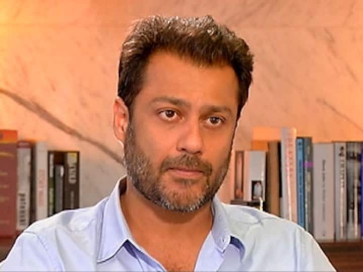 'Fitoor' has no political stand: Director Abhishek Kapoor in an interview with Rajeev Masand