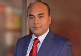 I Wasn T Aiming To Be A Moralist About Sunny Leone Hot Seat Anchor Bhupendra Chaubey Speaks Out India News Firstpost Sunny leone's interview with cnn ibm's senior journalist bhupendra chaubey has been the most viral video for the last few days for all the wrong reasons. i wasn t aiming to be a moralist about