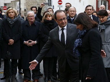 Charlie Hebdo attack: Francois Hollande unveils plaque on first day of week-long commemorations Charlie Hebdo attack: Francois Hollande unveils plaque on first day of week-long commemorations