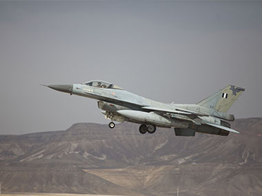 Egyptian F-16 crashes during military exercise, crew killed, says army Egyptian F-16 crashes during military exercise, crew killed, says army