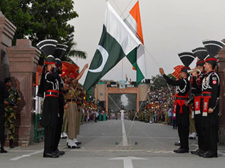 'Forward movement' on Indo-Pak talks: Foreign secretaries to meet next month 'Forward movement' on Indo-Pak talks: Foreign secretaries to meet next month