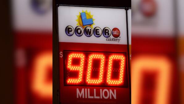 US on tenterhooks ahead of record $1.5 billion Powerball lottery jackpot