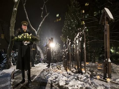 In freezing temperatures, hundreds gather in Lithuania to mark 25th anniversary of Soviet crackdown In freezing temperatures, hundreds gather in Lithuania to mark 25th anniversary of Soviet crackdown