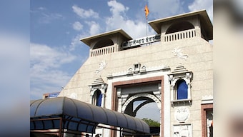 Police gear up as 1,500 women plan to storm into Shani Shingnapur temple