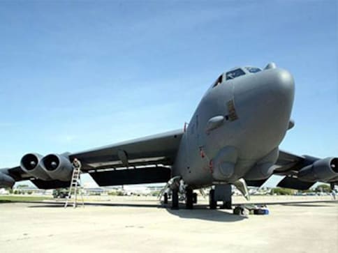 US B-52 bomber flies over South Korea as Pyongyang stand-off deepens ...