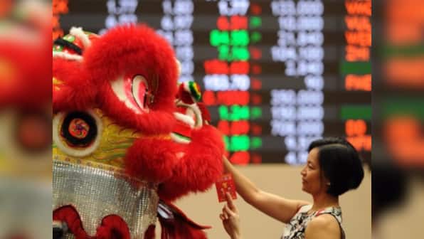 Reddest red envelope: Chinese Communist party courts tech-savvy, hands out online cash