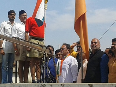 MP Congress workers barge into RSS office in Indore to hoist the national flag