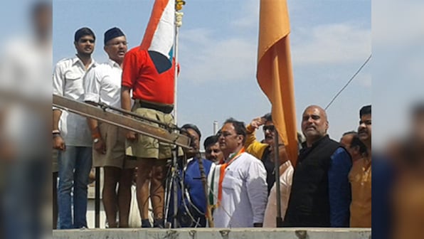 MP Congress workers barge into RSS office in Indore to hoist the national flag