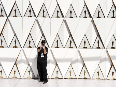 Oscars 2016 as it happened: 'Spotlight' wins Best Film; Leonardo DiCaprio finally wins Best Actor