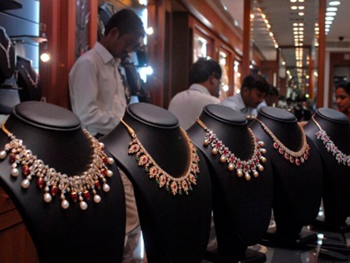 #BudgetImpact: Jewellers across country to pull down shutters for 3 days protesting against 1% excise duty
