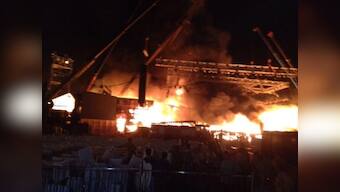 'Disarray is the word': Fire at Chowpatty event in Mumbai is "Makin' India" and Maharashtra very embarrassed