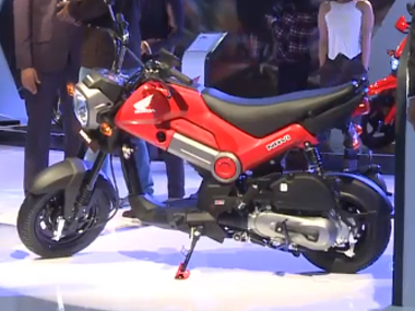 Auto Expo: Honda launches 110 cc NAVI; aims over 50 lk unit sales in 2016 Auto Expo: Honda launches 110 cc NAVI; aims over 50 lk unit sales in 2016