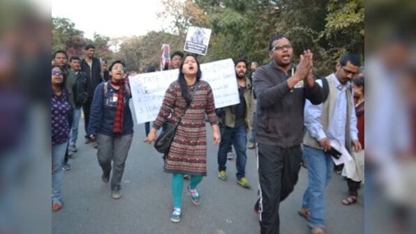 Dissent is our right: Kashmir University students express solidarity with JNU students, SAR Geelani