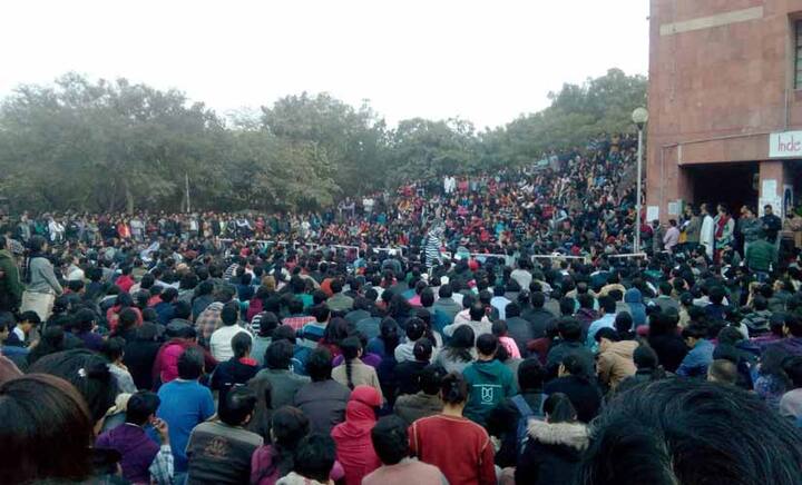 #JNURow: Five accused, including Umar Khalid, likely to surrender to Delhi Police
