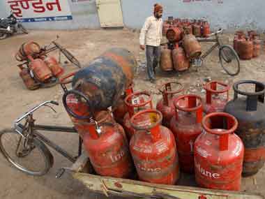 Centre to provide 1.5 crore gas connections to women members of BPL families Centre to provide 1.5 crore gas connections to women members of BPL families