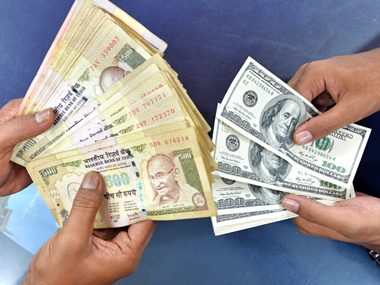 Budget 2016: Rupee sinks 12 paise vs dollar in early trade Budget 2016: Rupee sinks 12 paise vs dollar in early trade