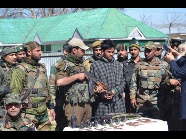 Meet Mohammad Sadiq, JeM Fidayeen captured alive by Kashmir police Meet Mohammad Sadiq, JeM Fidayeen captured alive by Kashmir police